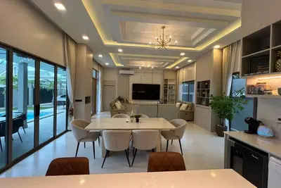 Image de 4-bedroom villa in beautiful Pattaya with Ac