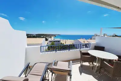 Image de Casa Calma, townhouse with ocean view in Salema