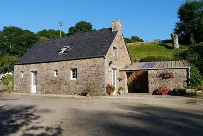 Image de À 3 km de la mer, maison bretonne du 18ème dans un havre de calme et de nature