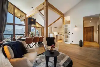 Image de Penthouse Luxe-4 Chambres- Vue Montagne et Garages