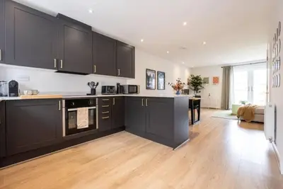 Image de Elegance Retreat - 2 Bed Holiday Home with Parking