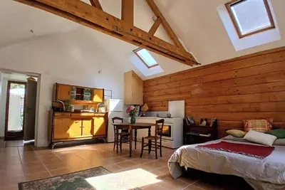 Image de Studio avec terrasse et jardin à 15 minutes de Guédelon