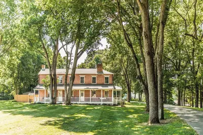 Image de The River House-- Secluded, Serene, Hot tub & Firepit