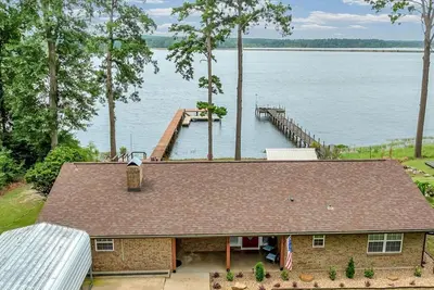 Image de On Toledo Time, Hemphill. Tx