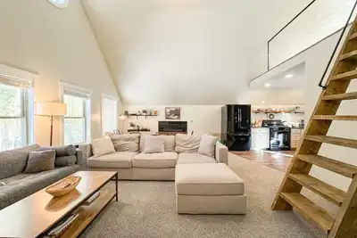 Image de Redwood Retreat | Lake Access