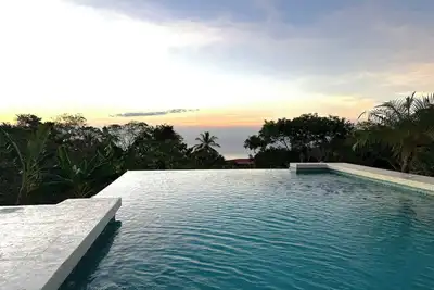Image de Costa Rica dream: ocean view, infinity pool, surrounded by nature