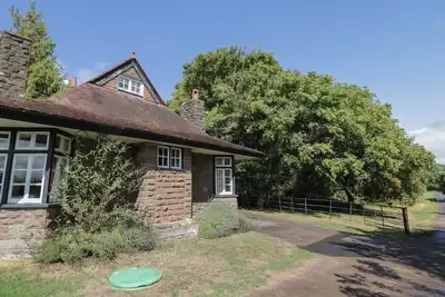 Image de Raglan Lodge, family friendly, character holiday cottage in Monmouth