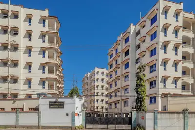 Image de Appartement meublé de 2 chambres avec clim dans la ville animée de Mombasa