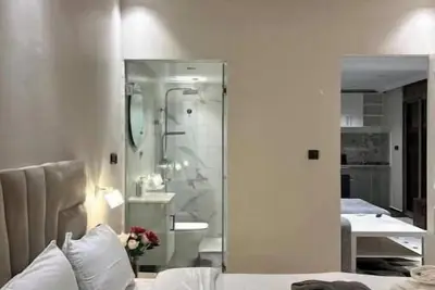 Image de Carrousel Luxe Plage & Jacuzzi à 1 Min Fac au Mall