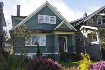 Image de Beautiful Character Home Near Ubc and Point Grey Village
