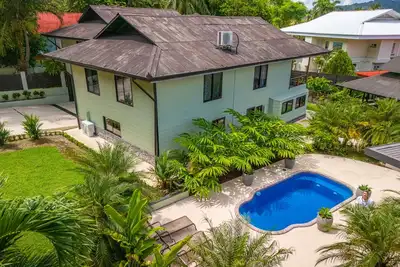 Image de Amazing Golfito location-House+Casita-sleeps 16+Top property in Golfito+Luxury