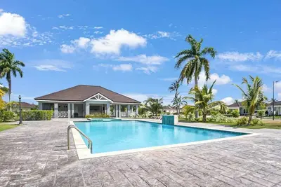 Image de Coral Breeze Villa 3-Bdr w/Pool Near OchoRios