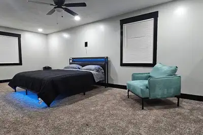 Image de Spacious 5br + Office • Fairfield Oasis w/ Pool & Decks