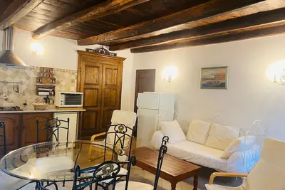 Image de 👉 Cap Corse -30% : Appartement lumineux avec terrasse face à la tour de Sénèque