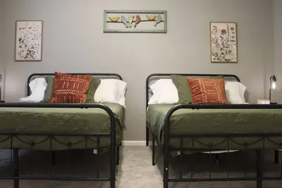 Image de Downtown Comfort: Capital Manor Getaway