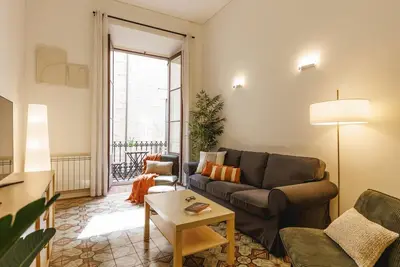 Image de Ciutadans - Location de vacances à Gérone | Bravissimo