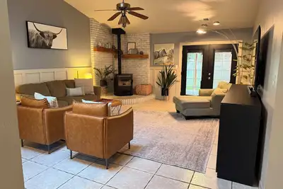 Image de 3-bedroom house in fabulous Farmington with big backyard for hosting