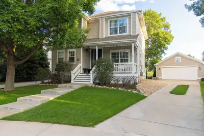 Image de 3-bedroom in charming Windsor  - Walk or bike everywhere!