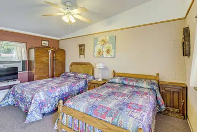 Image de Hike, Fish & More: Quaint Lake Whitney Retreat