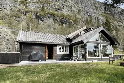 Image de Winter and summer lodge for adventures, wilderness experience in the N. mountains