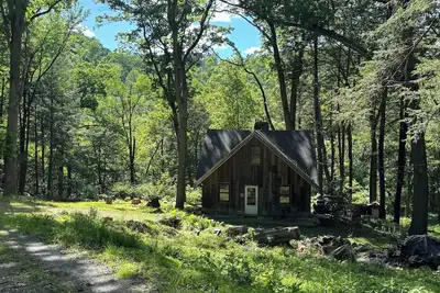 Image de Rustic 2br 1ba Cottage w Porch!