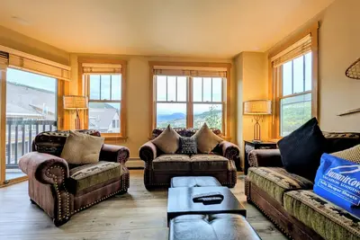 Image de Mountain Retreat, Steps to Slopes + Views