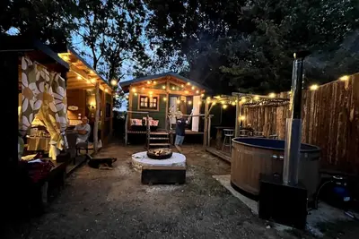 Image de Le logis de Grisette, son bain norvégien, son brasero et ses animaux