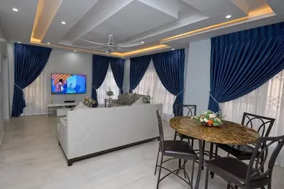 Image de The Lodge at Season 52