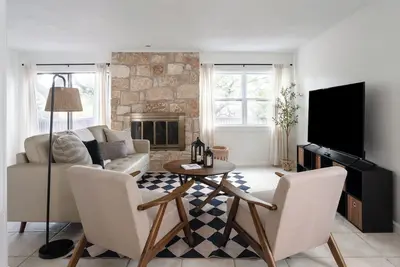 Image de Cute n' Cozy Retreat in Central Austin