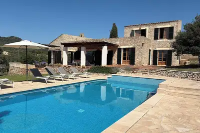 Image de Fetget, quiet rural property with swimming pool.