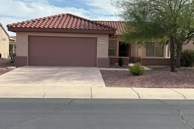 Image de Cozy 2-bedroom house located in The Grand retirement community in Surprise, Az