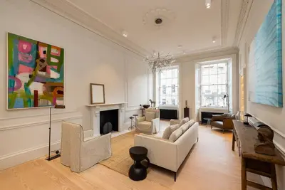 Image de Windsor Townhouse - Cinq Chambres Villa, Couchages 10