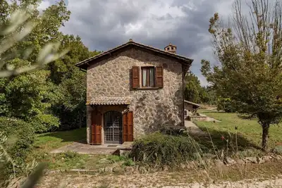 Image de Alluring Lazio Villa | Villa Minerva | 2 Bedrooms | Private Garden | Spacious.