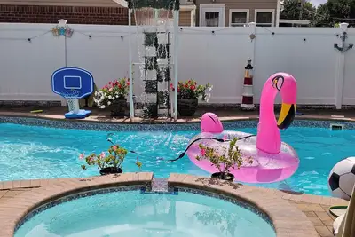 Image de Ryder cup 3-bedroom house pool hot tub Ac in Plainview off greenbelt path