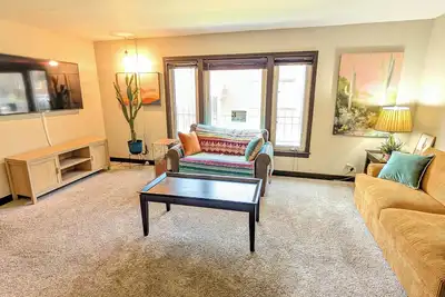 Image de 2- Bdrm Apt Desert Themed w/Ac in Chicago