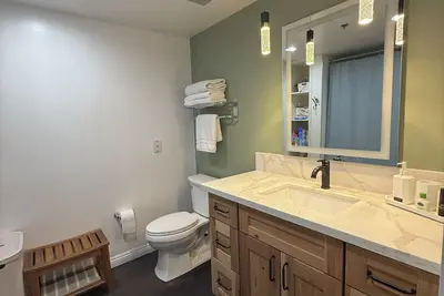 Image de Cozy 1-bedroom condo in tranquil Henderson with fitness room, Ac