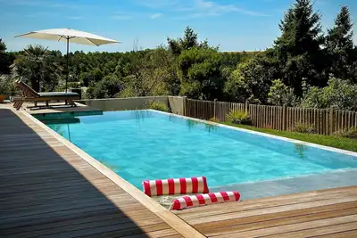 Image de Villa Yuka avec piscine à débordement, vue campagne · Evjf · 10min Futuroscope