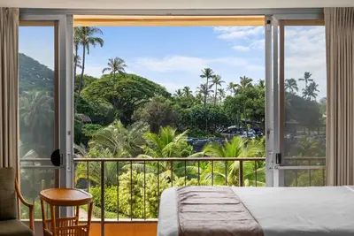 Image de Beachside beauty! Garden views and steps to beach