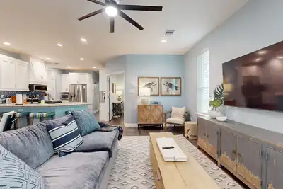 Image de Steps to Beach l Free Cancellation l Modern Interior