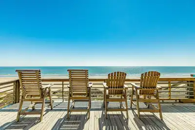 Ultimate | Beachfront | Sunset Views | Sleeps 16