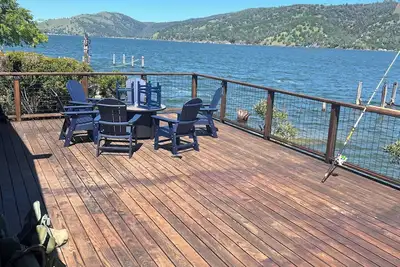Image de Lakefront Cabin with A/C, Private Beach, Boat Launch & 180° Views of Clear Lake