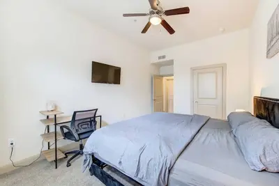 Image de Cozy 1br Houston Apt near Nrg & Med Center, Gym, Pet-Friendly.