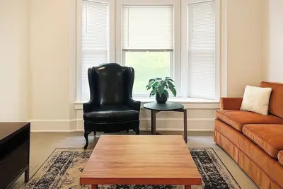 Image de Detroit North End 6br | Pets, WiFi, Parking