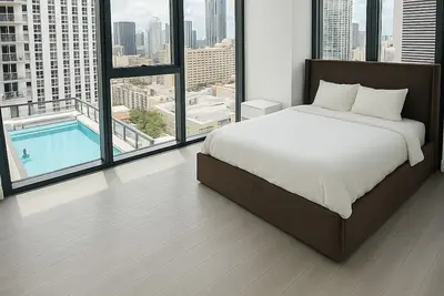 Image de Miami Luxe Stay – 2br/2ba w/ Balcony, Rooftop Pool + Prime Location