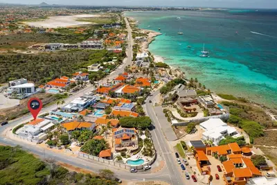 Image de 6br/6ba 5 Mins to Beach | Alegria Villa by Bocobay