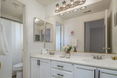 Image de Designer Home conveniently located in Reno, Nv