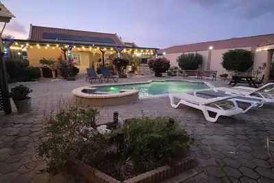 Image de Phenomenal 2-bedroom house with Ac in Noord