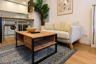 Image de Studio moderne avec terrasse priv&eacute;e et excellentes parties communes