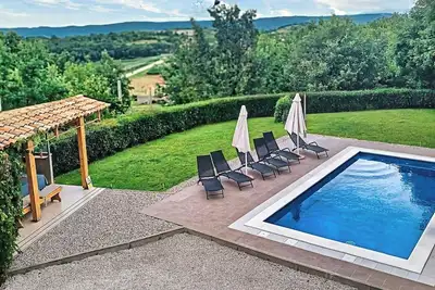 Image de Appartement avec piscine privée et vue panoramique