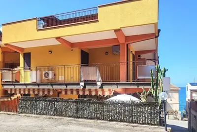 Image de Superbe appartement à Caronia Marina avec WiFi